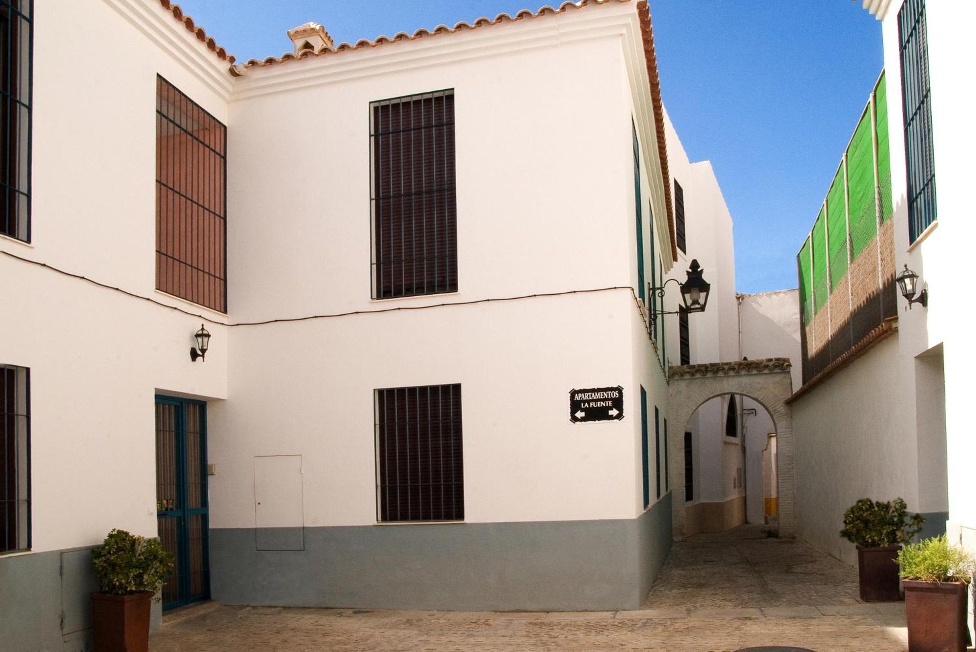 קורדובה Apartamentos La Fuente מראה חיצוני תמונה