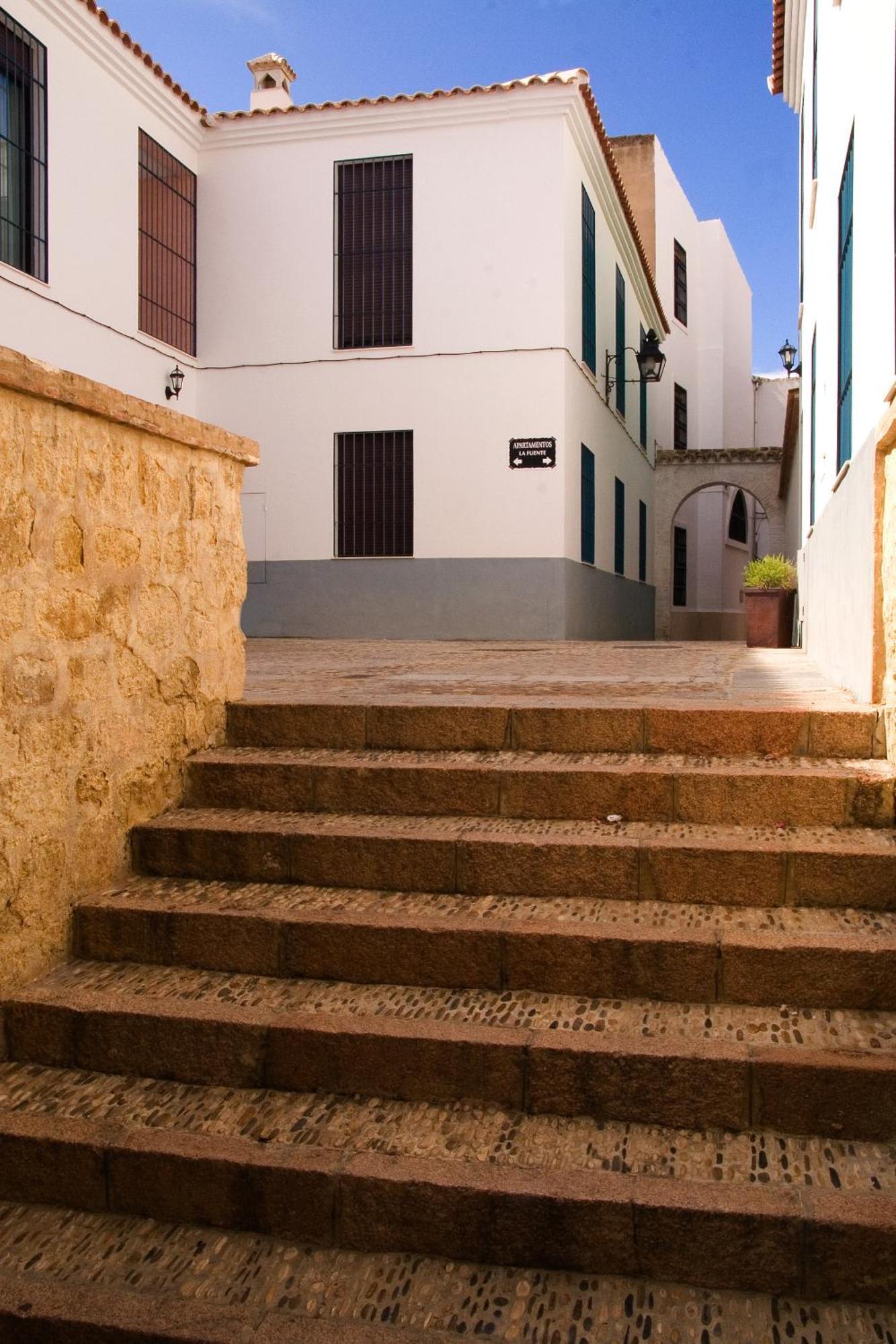 קורדובה Apartamentos La Fuente מראה חיצוני תמונה
