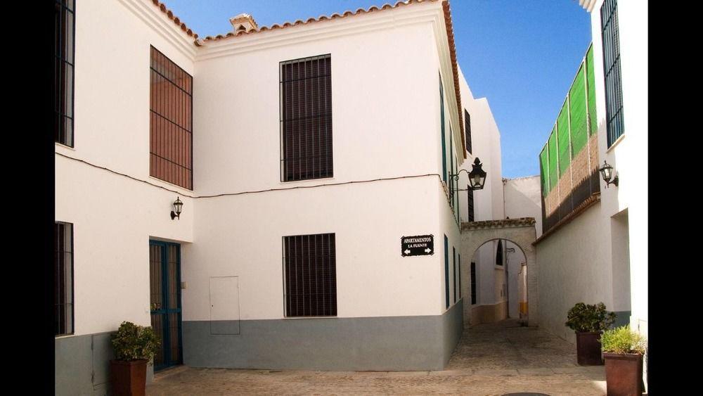קורדובה Apartamentos La Fuente מראה חיצוני תמונה